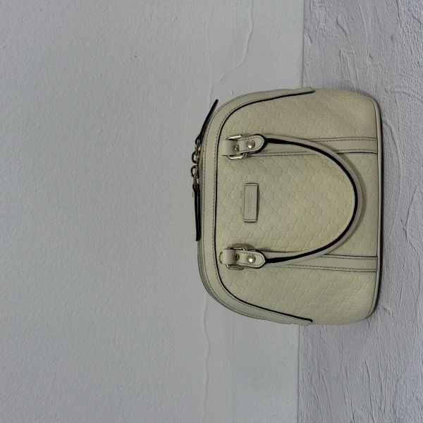 구찌 아이보리 토트백 아이보리 염색복원 - 명품수선신사